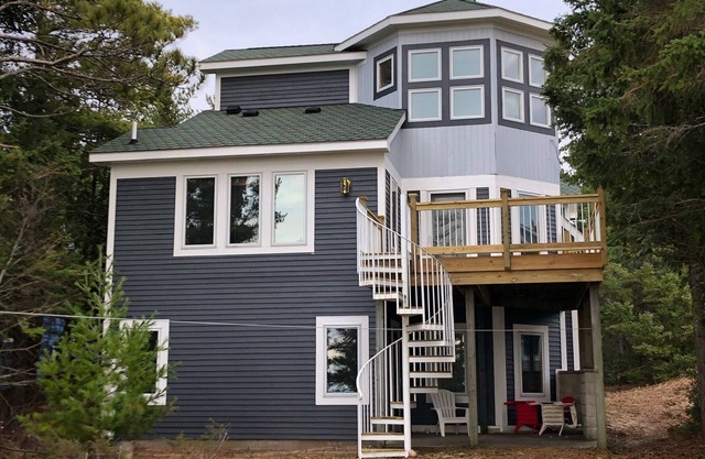 Reminiscent of a lighthouse on the shores of Lake Mi