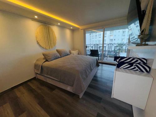 Remodelado y exclusivo cerca a playas