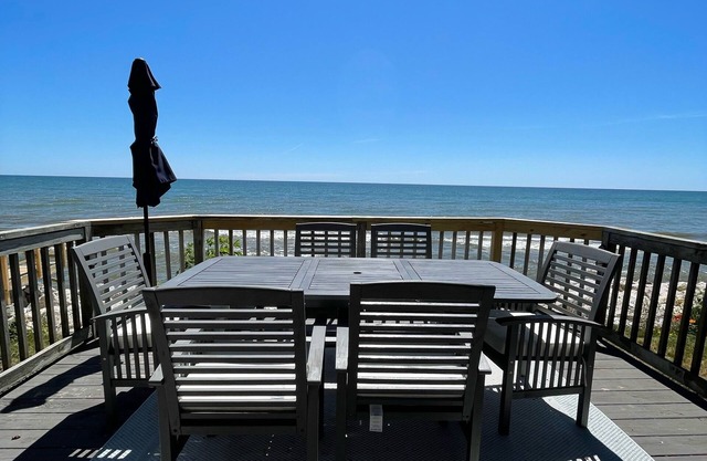 Remodeled lake house on Lake Michigan, near Kohler