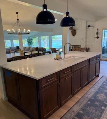 Remodeled Lake Retreat Putting Green, Game RoomBar