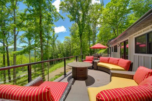 Remote Smoky Mtn Escape with Views and Trail Access!