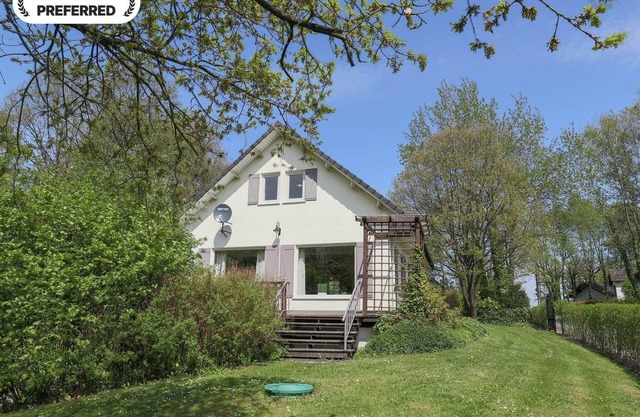 Rendeux Villa with Garden