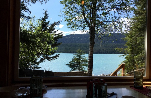 Renfro's Lakeside Retreat - Cabin's and R.V. Park