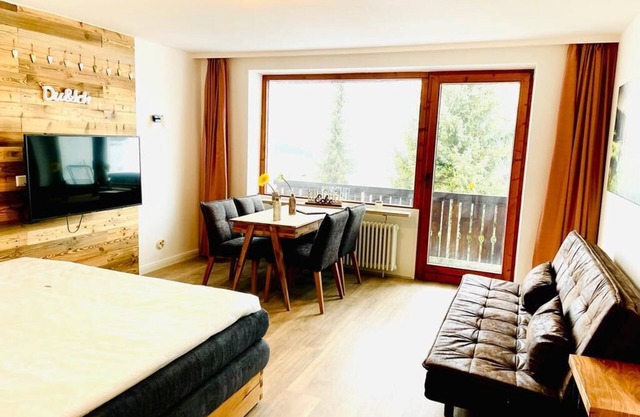 Renovated 1-room apartment