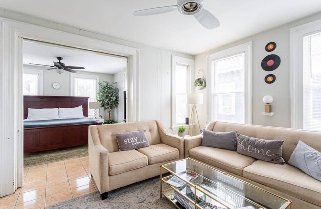 Renovated 3BR Apt/Easy Check-In/FamilyFriendly