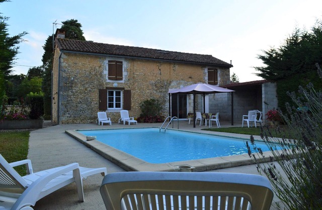 RENOVATED FARMHOUSE WITH PRIVATE POOL