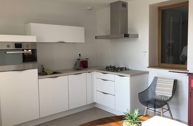 Renovated garden apartment with terrace