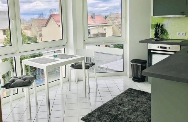 Renovated, quiet apartment close to the airport