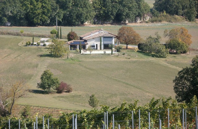 Renovated, quiet house with swimming pool and SPA, in the heart of the Gaillac vineyards