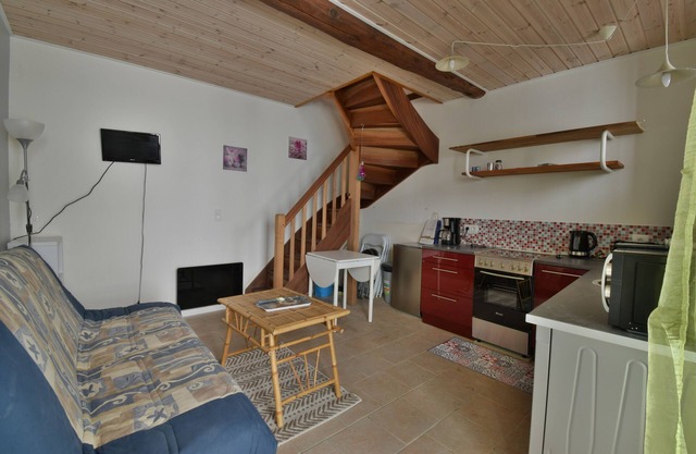 Renovated stone cottage between Carcassonne and Limoux