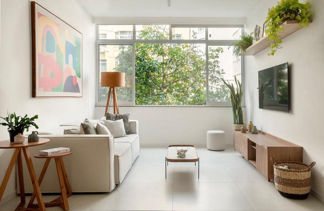 Renovated Stylish Two Bedroom Apartment in Ipanema, Steps to Beach