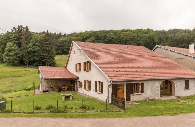 Renovated Vosges farmhouse, perfect for families