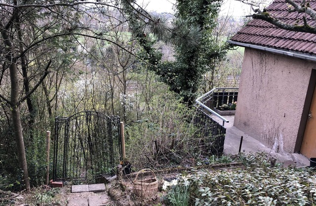 Renovierte Holz-lehmhütte mit Bestandschutz im Naturschutzgebiet