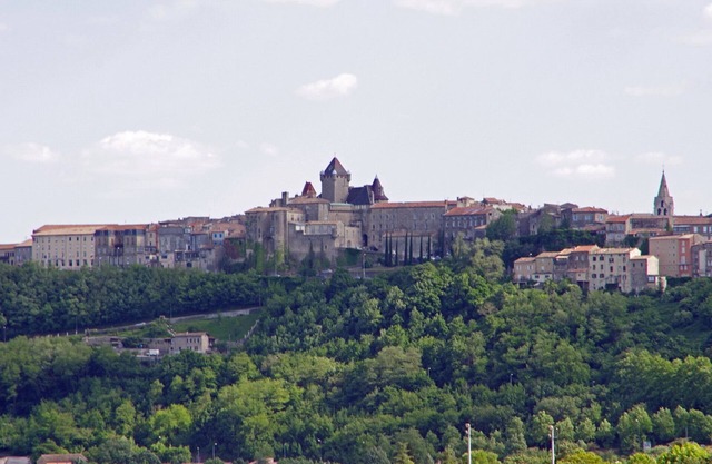 rent for holidays T2 new 2015 fully equipped in beautiful country views