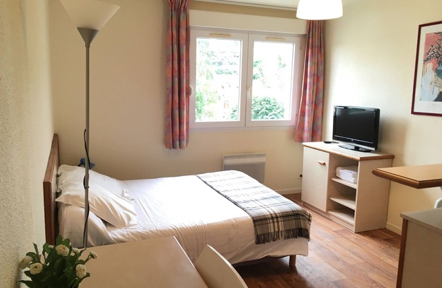 Rent furnished studios at the foot of the Auvergne Volcanoes