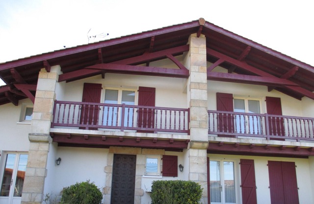 Rent House, near the Sea and Mountain in the city of Aquitaine
