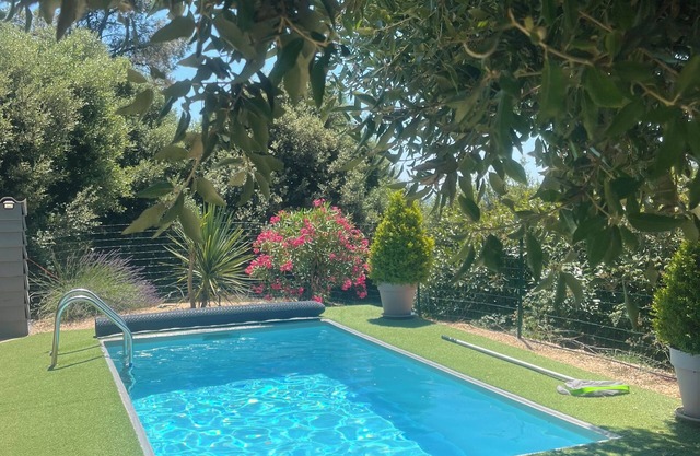 Rental in Ardèche with private swimming pool, not overlooked nature