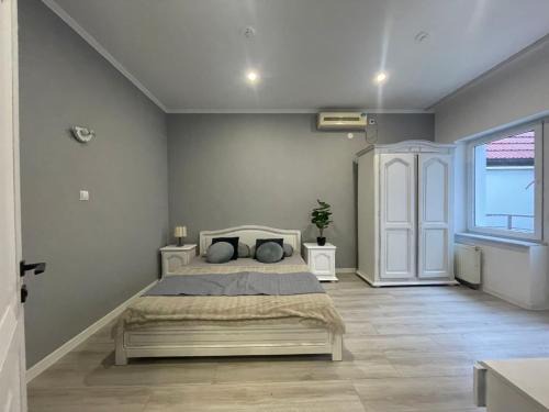 RentHouse Apart-Hotel Room #7