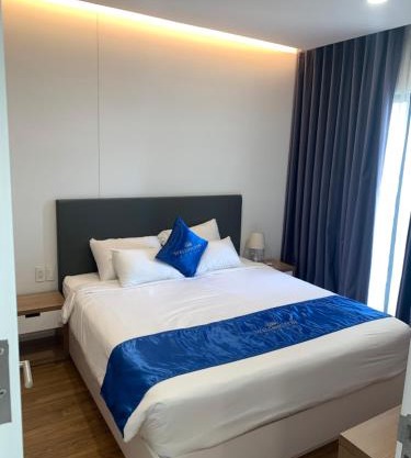 Republic Plaza - View sân bay, view hồ bơi