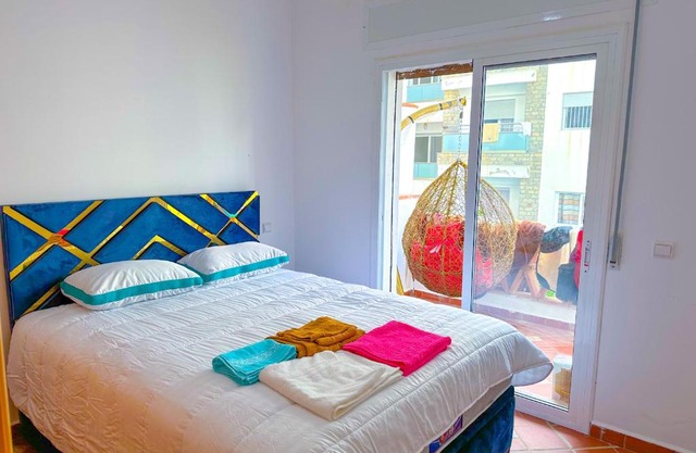 Residence Al Kasaba - Spacious apartment with swimming pool and direct access to sea