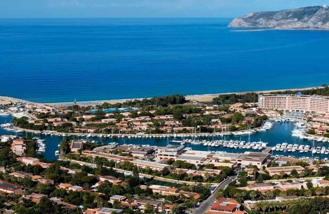 Residence Baia dei Delfini