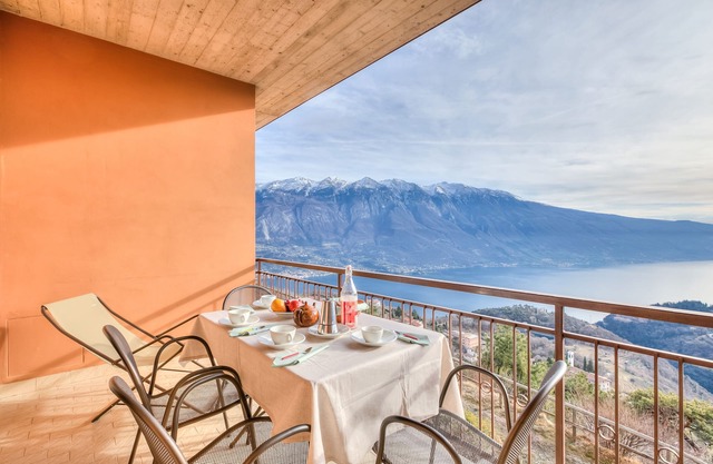 Residence Bellevue 3, Tremosine, Italy