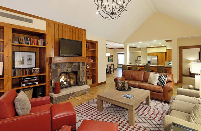 Residences at Snowmass Club: 5 Bedroom Luxury Penthouse