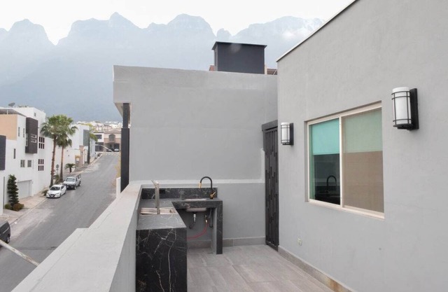 Residencia de Lujo Cumbres Elite, Monterrey