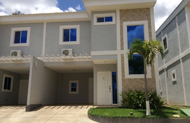 Residencial Oasis In The Heart Of Managua