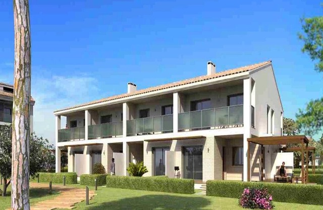 Resort Home 10