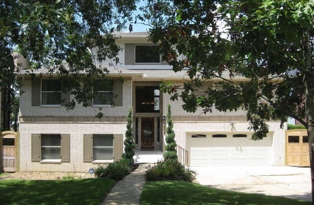 Resort Lake House with Panoramic Views-Game Room-Fire Pit-High Speed WiFi