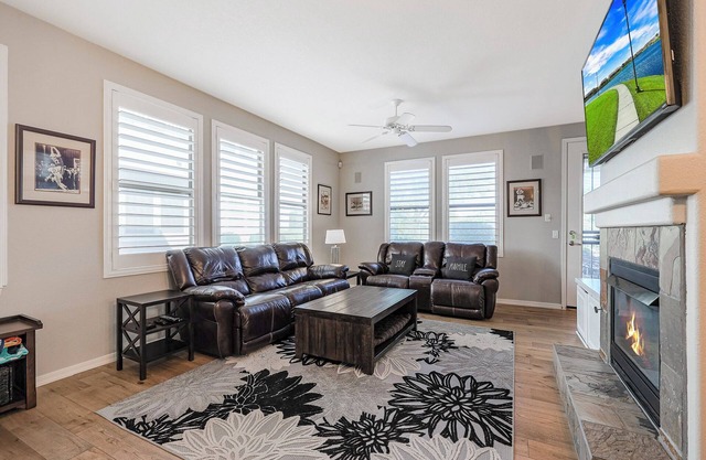 Resort Style in Kierland w/Views