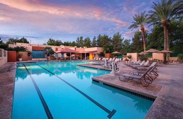 Resort Suite - Beautiful 1 Bedroom Suite With Kitchenette