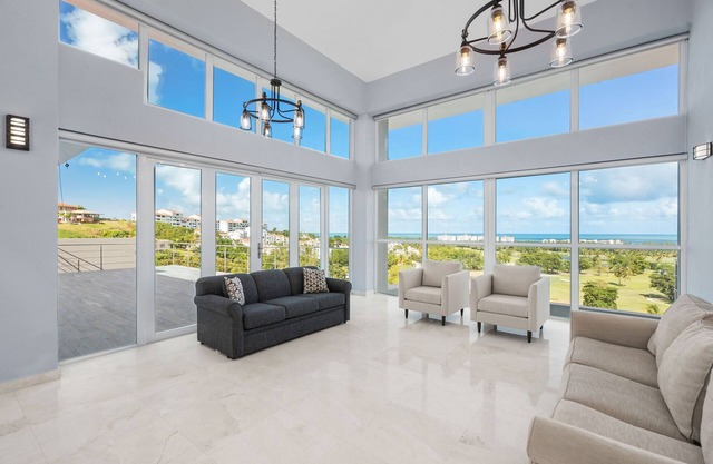 Resort Villa 4 bd Ocean Golf views in Wyndham Rio Mar