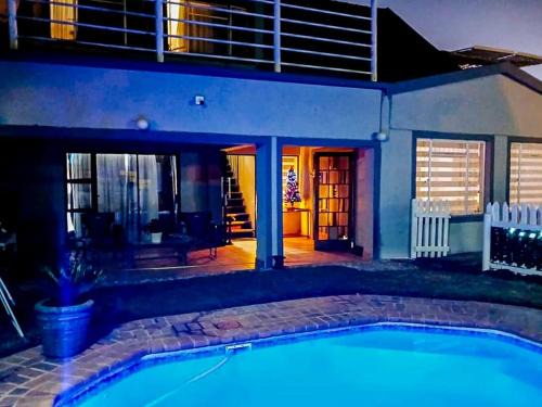 Rest Inn C Guesthouse - 10min from OR Tambo Airport