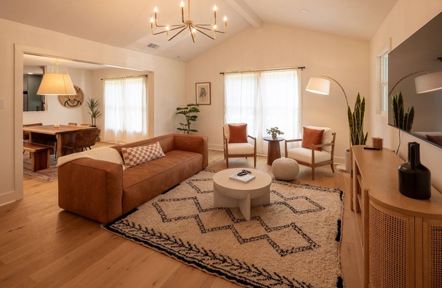 Restfull Bungalow by Azalea District