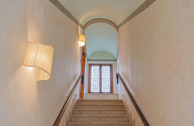 Restored Farmhouse on top of a hill with pool and panoramic View