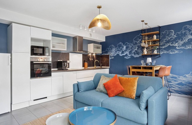 Retro-chic elegance with terrace near the tramway