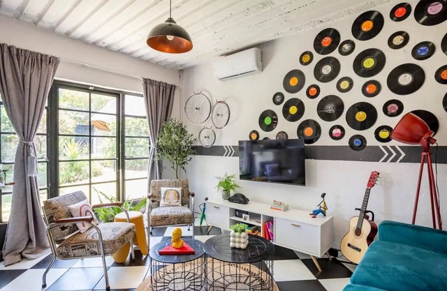 Retro-Vintage New Yorker Apartment in Centurion