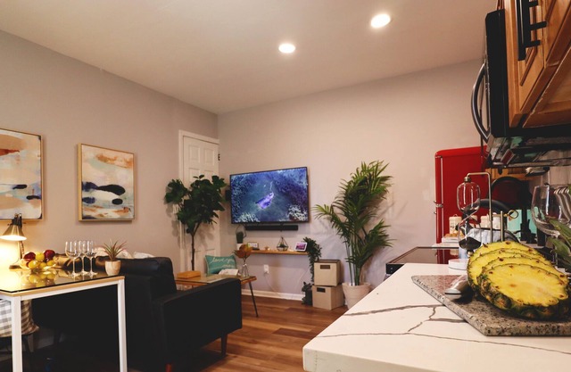 RetroChic★Parking★950Mb★20min->CenterCity&Airport1