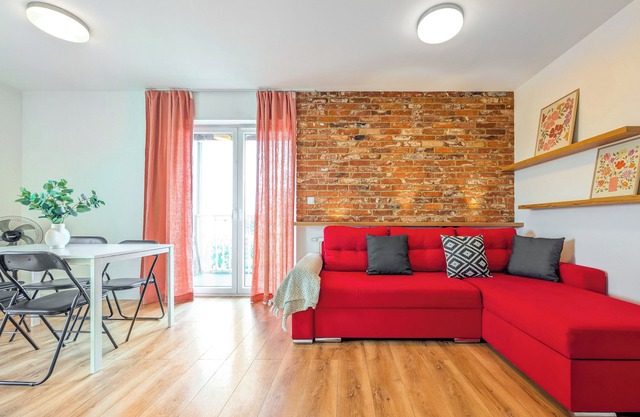 Reymonta Vivid Space Apartment