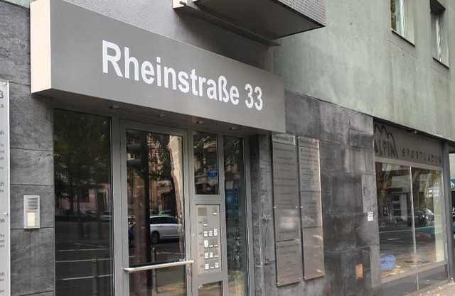 Rheinstraße 33