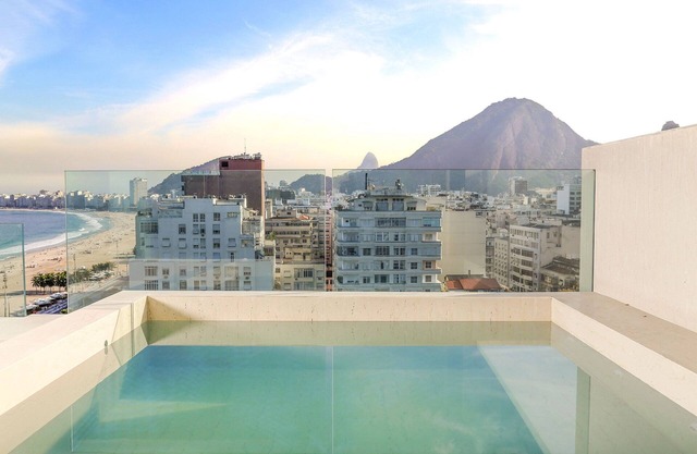 Rio041 - Luxury 6 bedroom penthouse beachfront