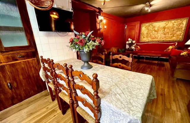 Riojania Heredad - Deluxe Room with king-size bed