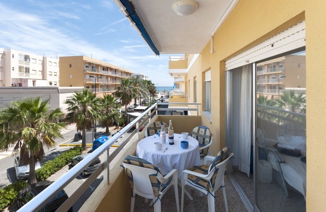 RIVER - Apartment with sea views Free WiFi