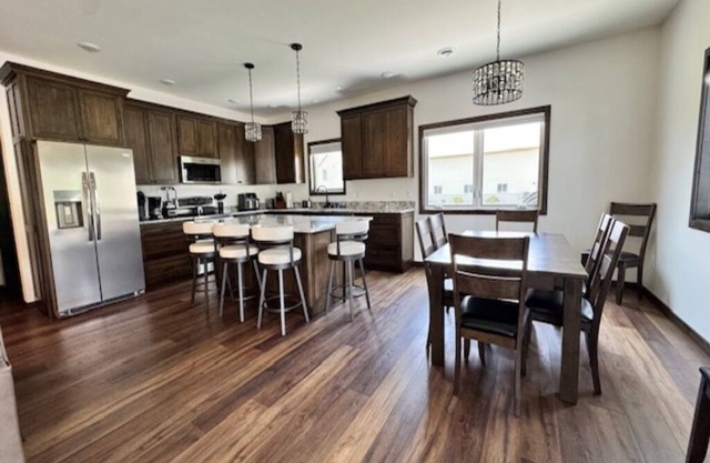 River Bluff Getaway – Main 1BR/1BA Modern Unit Near Mississippi River