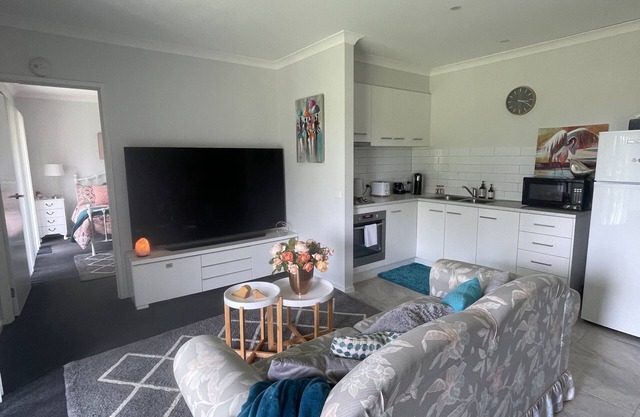 River Gardens Axedale Pet Friendly B&B Farm Stay - Self Contained Unit
