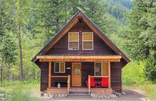 River House - Cabin at Lost River