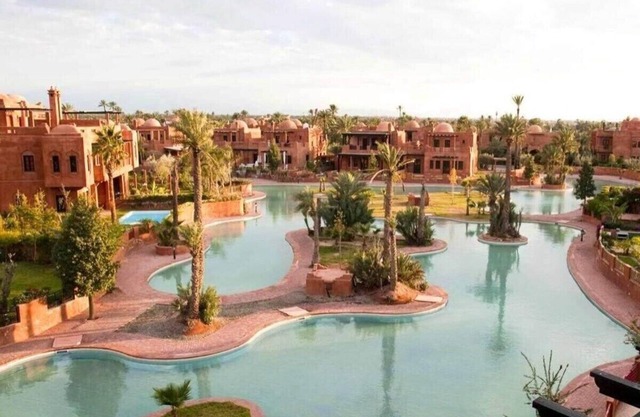 River Palm Oasis, Pools, Netflix & Comfort