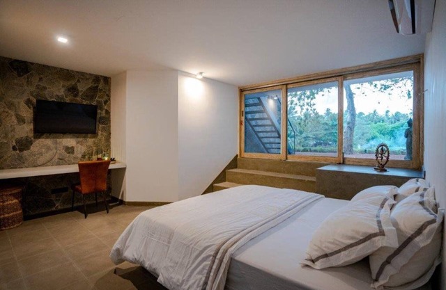 River side boutique villa - 5 min from the beach!